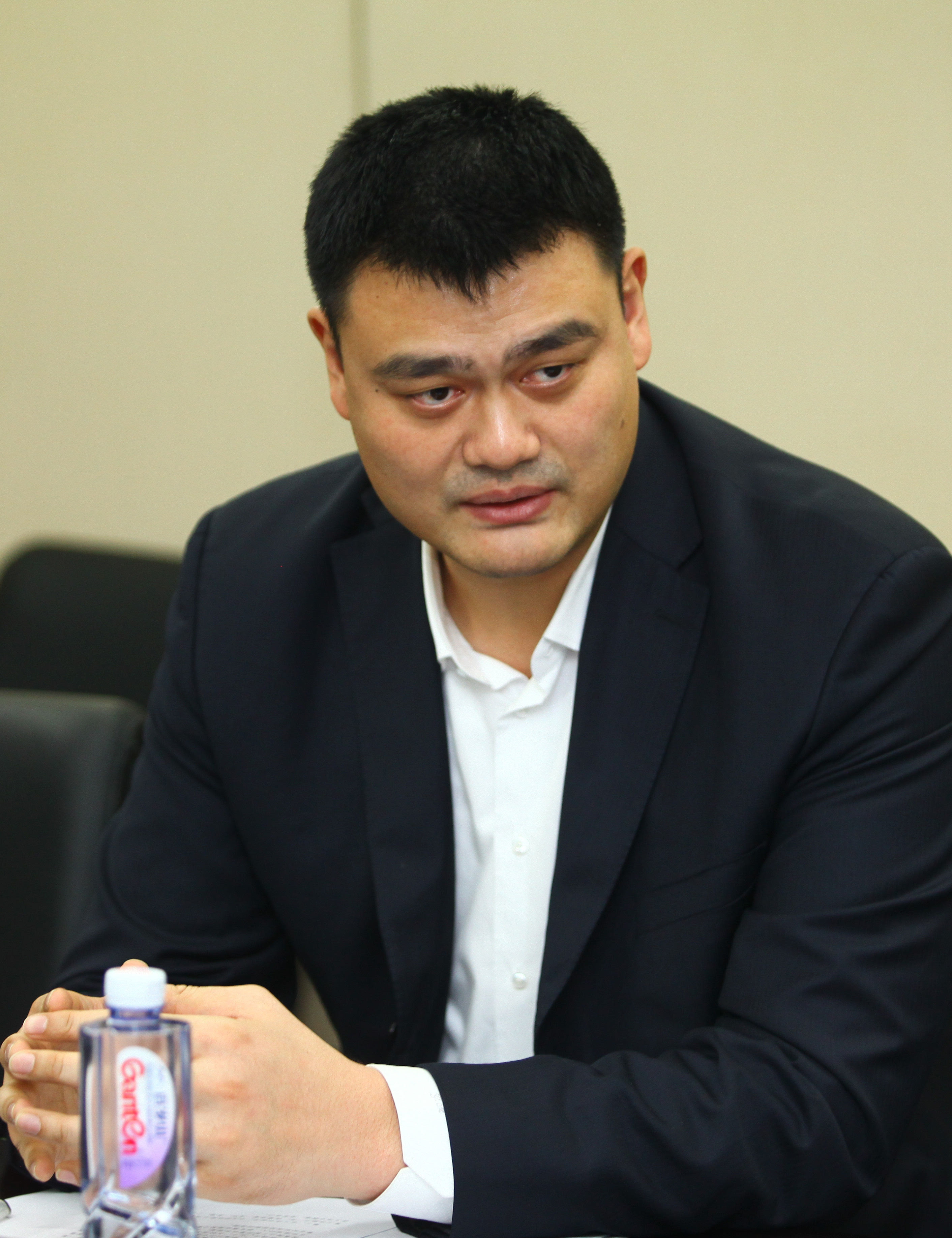 以向