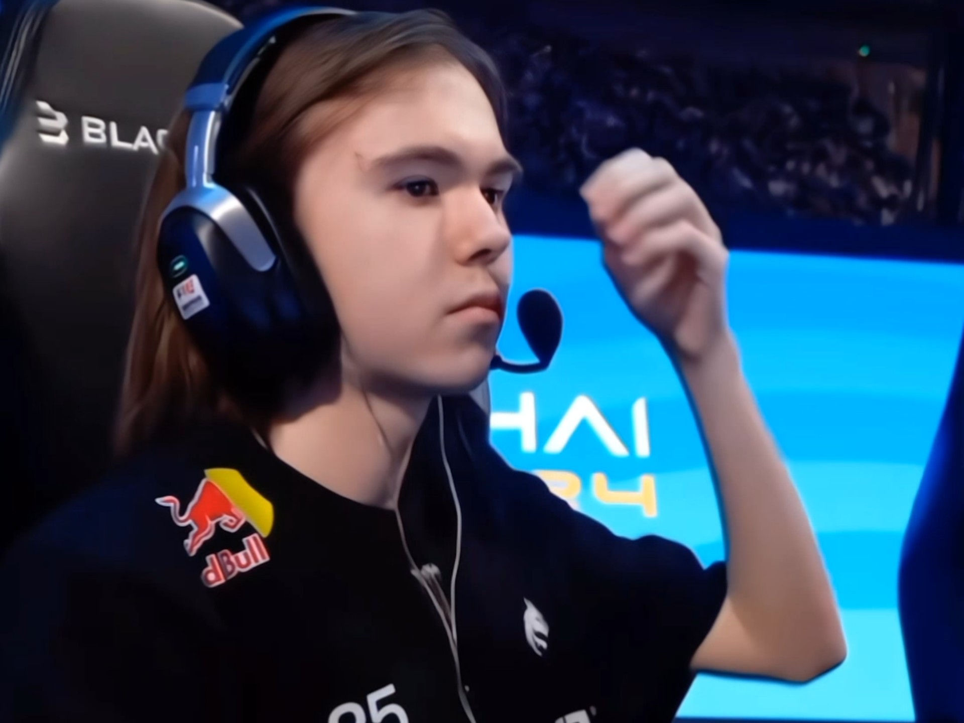 赛前海报已 赛前海报已